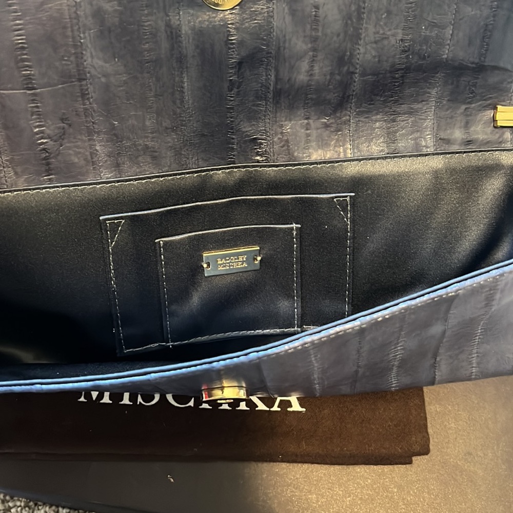 Beautiful Badgley Mischka purse; can be used as clutch or over the shoulder. EUC - Picture 4 of 6